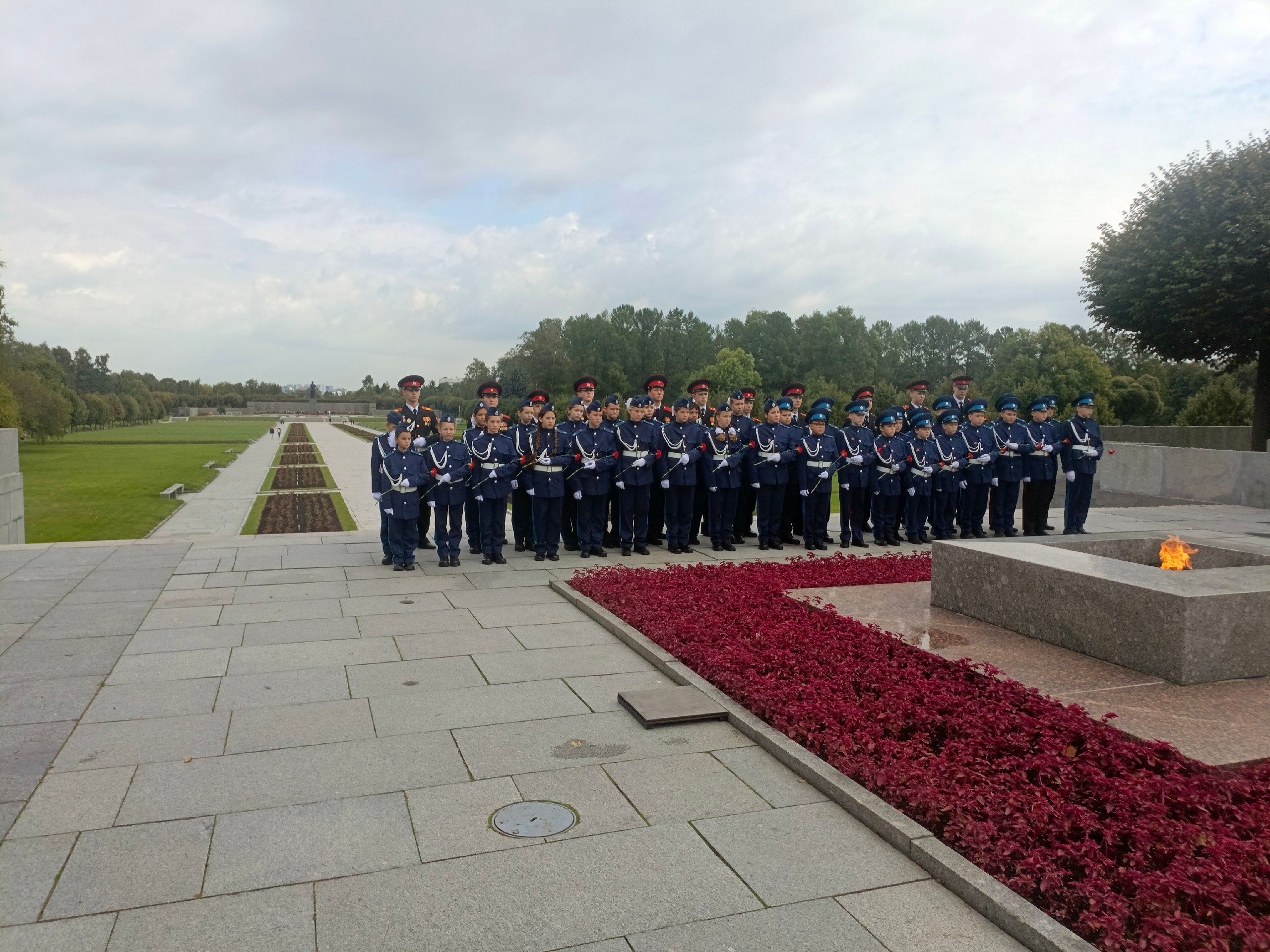 День памяти на Пискарёвском мемориальном кладбище, фото 7