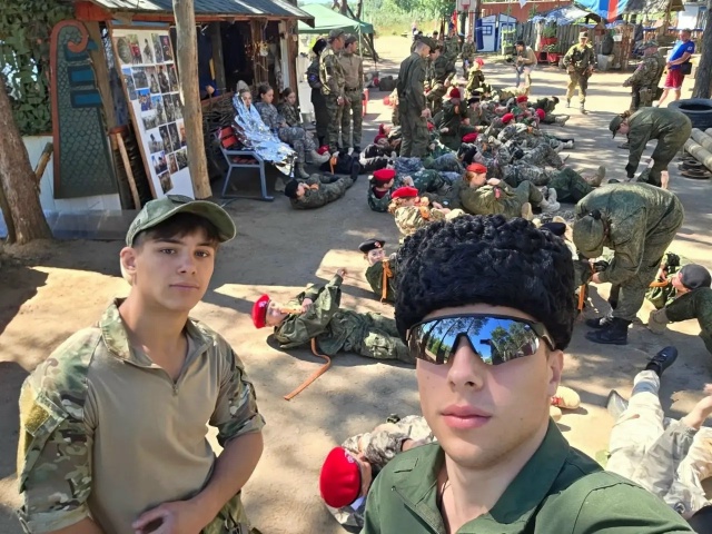 Кадр с участниками регионального этапа Казачьего Сполоха