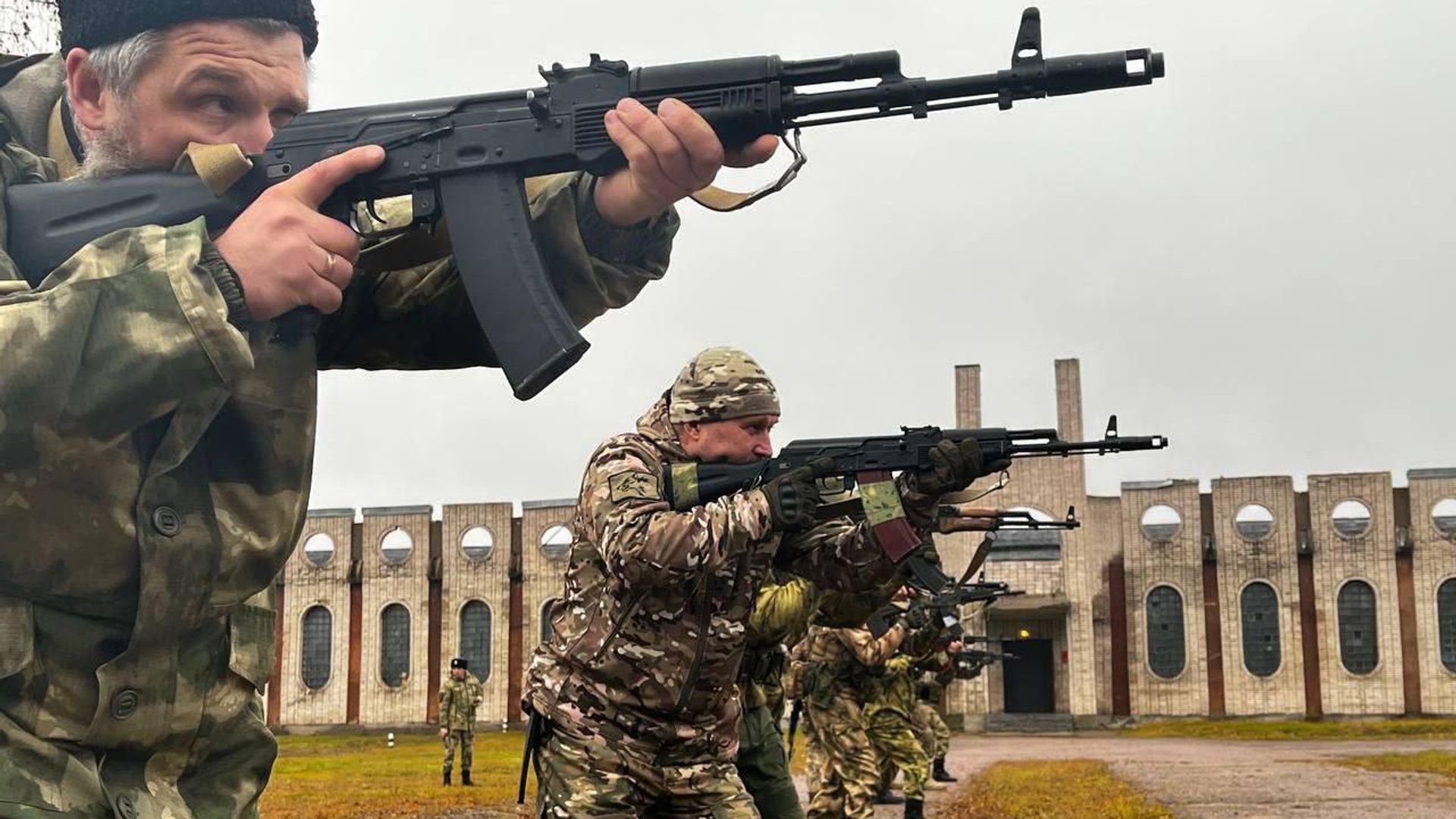 Огневая подготовка на военно-полевых сборах Северо-Западного войскового казачьего общества